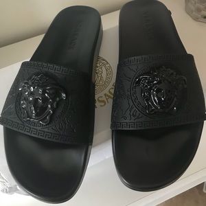 Baroque Versace slides
